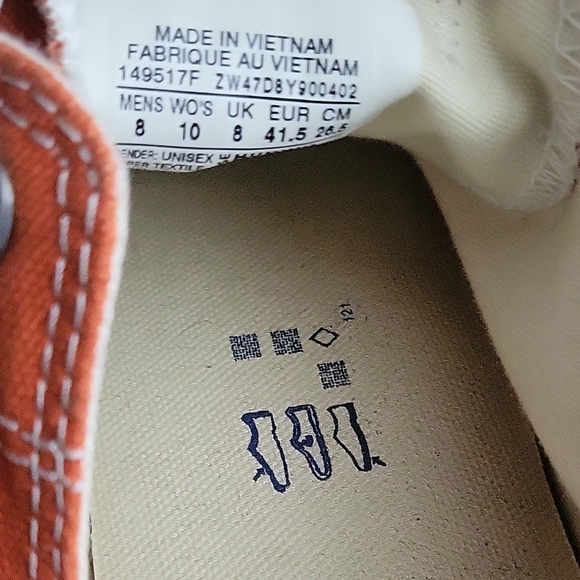 Converse Burnt 🧡 Orange Sneakers - Picture 2 of 4
